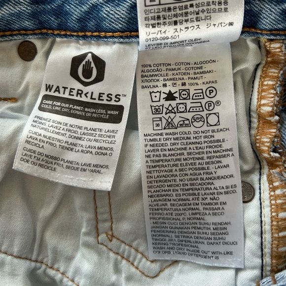 Levi’s | Women's Light Blue Distressed Premium Skinny 501 Buttonfly Jeans, sz 25 - Picture 2 of 14